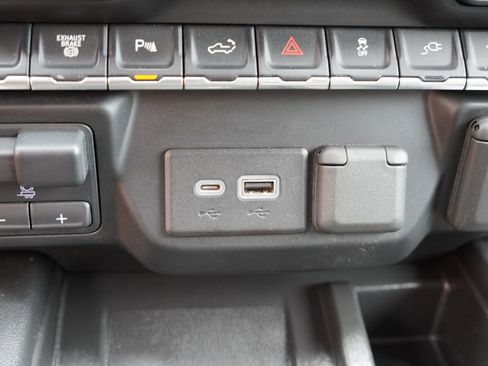 Used 2021 Chevrolet Silverado 3500 LTZ w/ LTZ Convenience Package AWD/4WD image 34