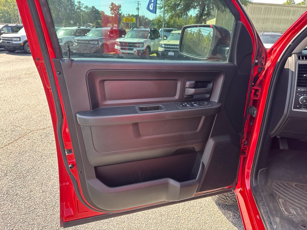 Used 2019 RAM 1500 Express w/ Wheel & Sound Group AWD/4WD image 25