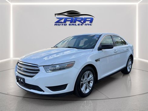 Used 2016 Ford Taurus SE FWD image 3