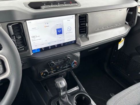 New 2025 Ford Bronco 4-Door w/ Sasquatch Package AWD/4WD image 34