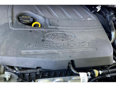 Used 2018 Ford Escape SEL image 32