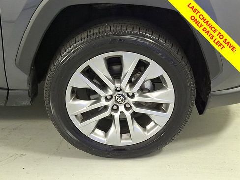 Certified 2025 Toyota RAV4 Limited w/ Advanced Technology Package AWD/4WD image 9