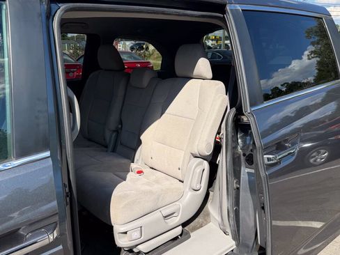 Used 2013 Honda Odyssey EX image 11