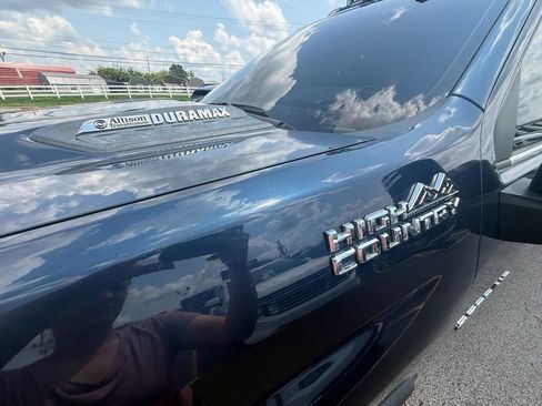 Used 2020 Chevrolet Silverado 2500 High Country w/ Z71 Off-Road Package AWD/4WD image 10