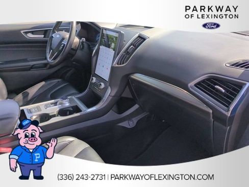Used 2022 Ford Edge Titanium AWD/4WD image 34