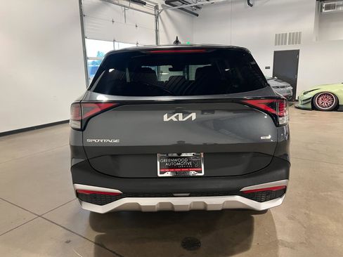 Used 2023 Kia Sportage LX AWD/4WD image 4