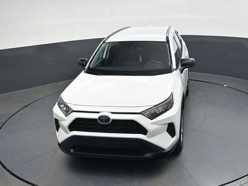 Used 2020 Toyota RAV4 LE image 21