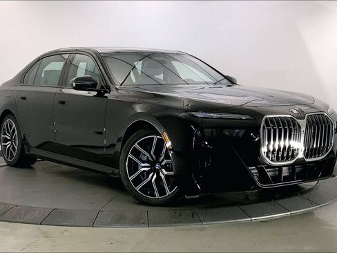Certified 2023 BMW 760i xDrive w/ Executive Package AWD/4WD image 1