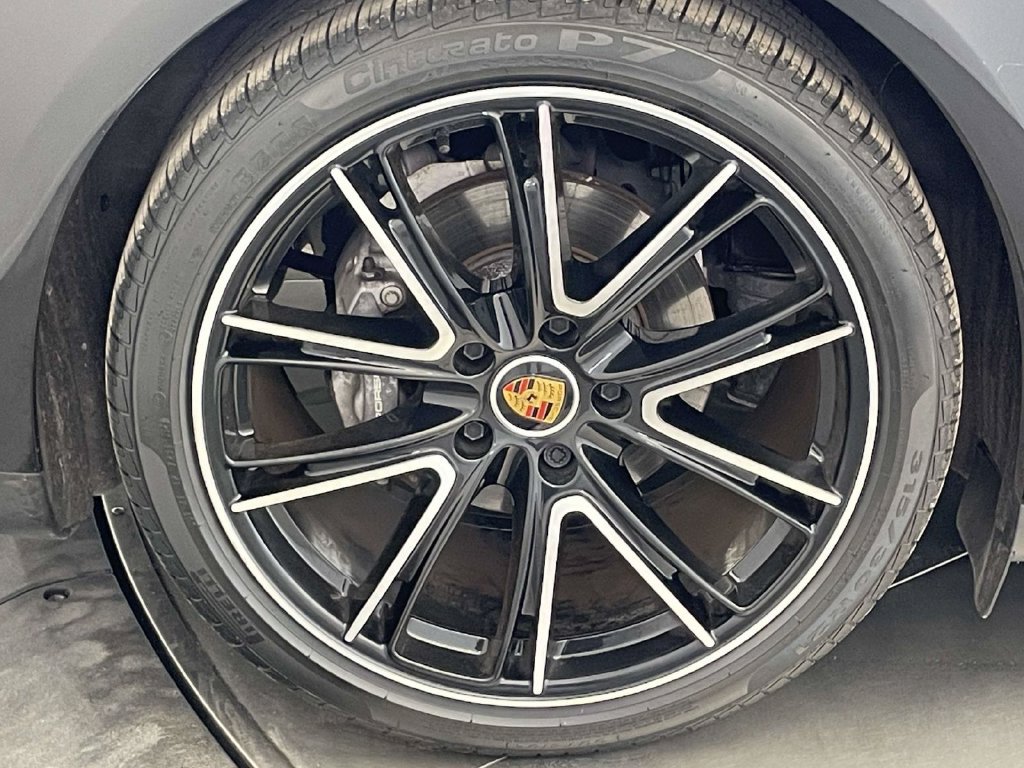 Certified 2023 Porsche Panamera 4 AWD/4WD image 13