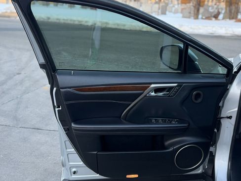 Used 2019 Lexus RX 450h AWD w/ Navigation Package image 16