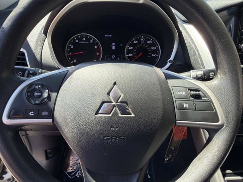 Used 2019 Mitsubishi Eclipse Cross ES AWD/4WD image 16