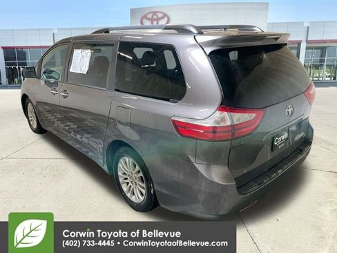 Used 2015 Toyota Sienna XLE image 6