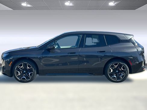 Used 2024 BMW iX xDrive50 w/ Sport Package AWD/4WD image 2