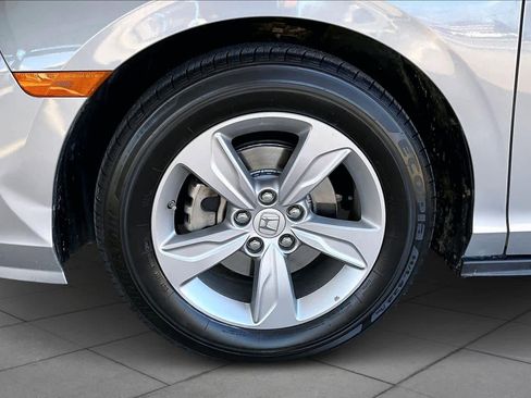 Used 2018 Honda Odyssey EX-L image 9