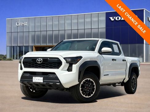 Used 2024 Toyota Tacoma TRD Off-Road image 1