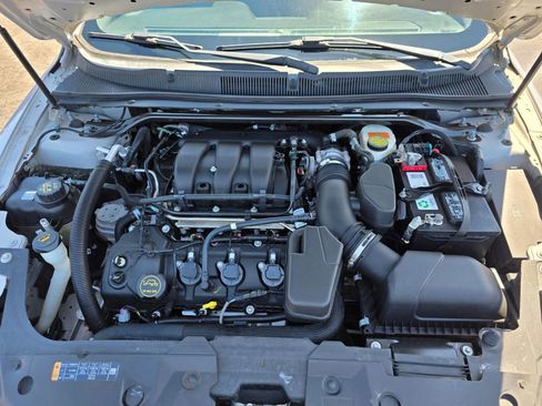 Used 2017 Ford Taurus Limited image 20