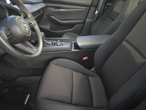Used 2025 MAZDA MAZDA3 s image 7
