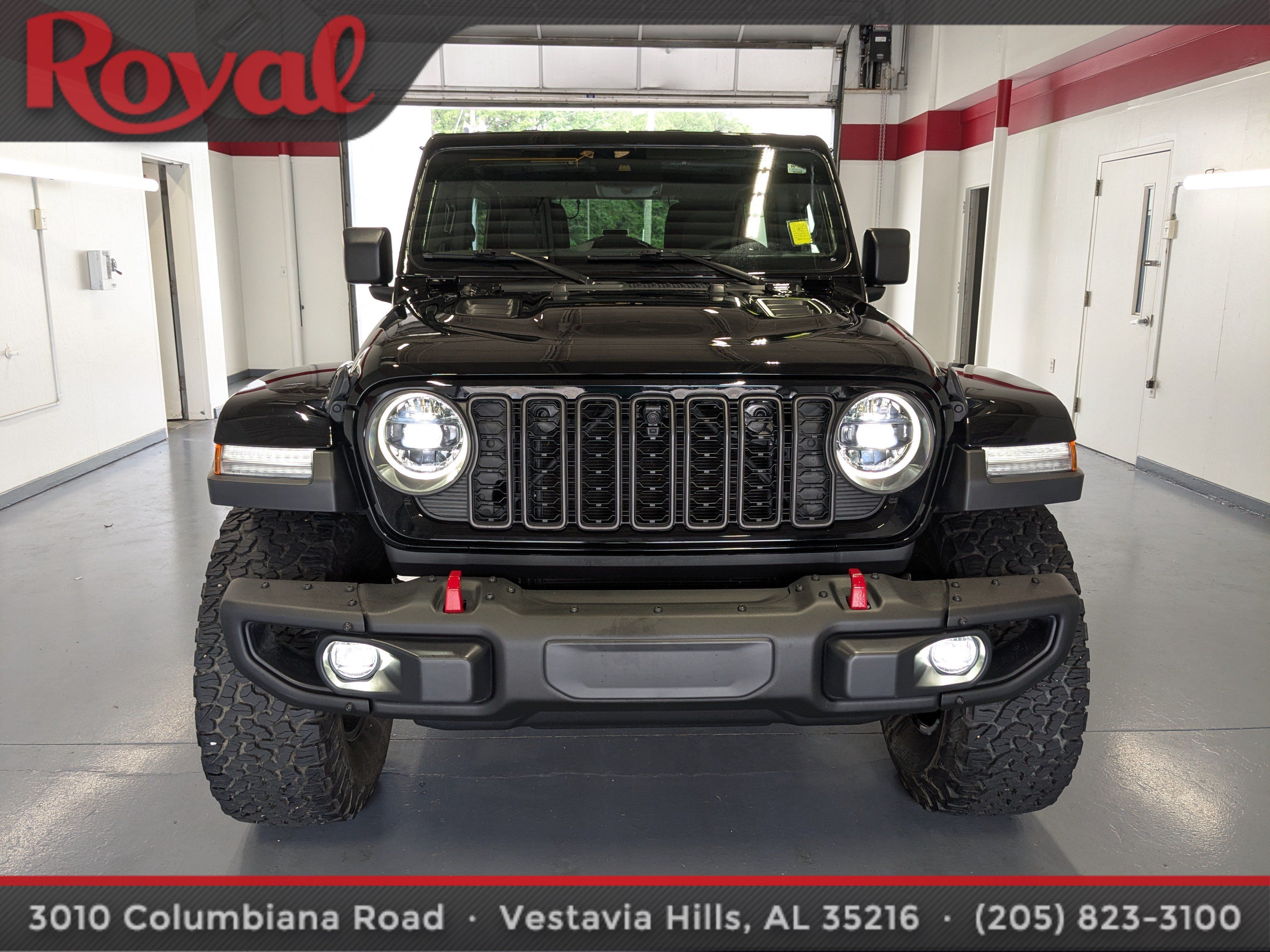 Used 2024 Jeep Wrangler Unlimited Rubicon AWD/4WD image 6