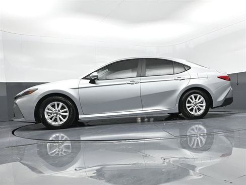 Certified 2026 Toyota Camry LE w/ Convenience Package FWD image 32
