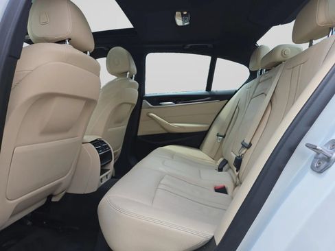 Used 2019 BMW 530i w/ Convenience Package RWD image 25