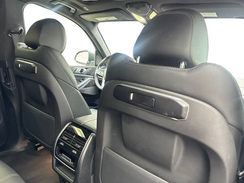 Used 2024 BMW X5 sDrive40i w/ Premium Package RWD image 43