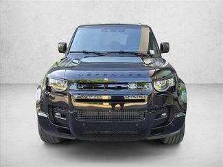 Used 2025 Land Rover Defender 130 X-Dynamic SE AWD/4WD video 2