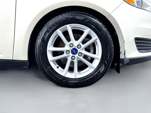 Used 2018 Ford Focus SE image 38