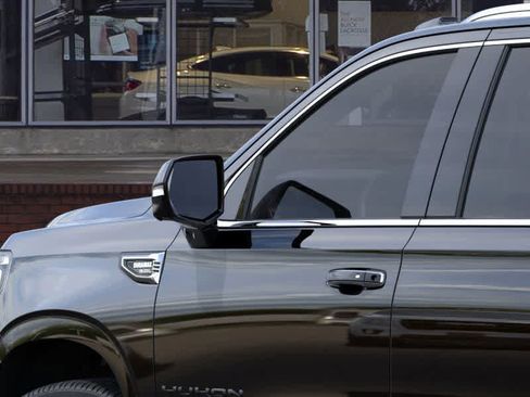 New 2026 GMC Yukon XL Elevation image 12