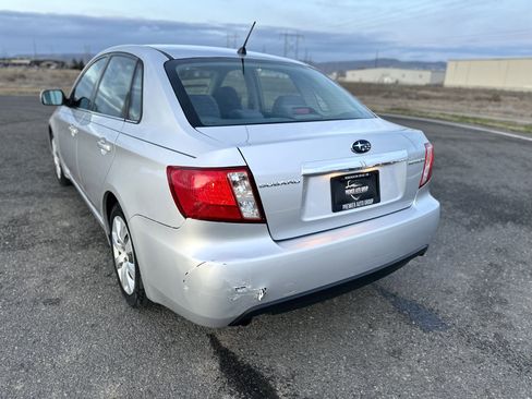 Used 2010 Subaru Impreza 2.5i image 7