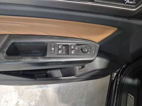 Used 2020 Volkswagen Atlas Cross Sport SEL Premium R-Line AWD/4WD image 11