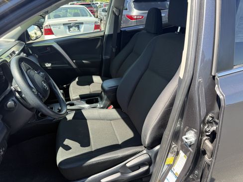 Used 2018 Toyota RAV4 LE w/ All Weather Liner Package AWD/4WD image 11