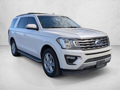 Used 2019 Ford Expedition XLT w/ Equipment Group 202A RWD image 4