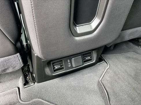 Used 2025 GMC Sierra 1500 SLT AWD/4WD image 26