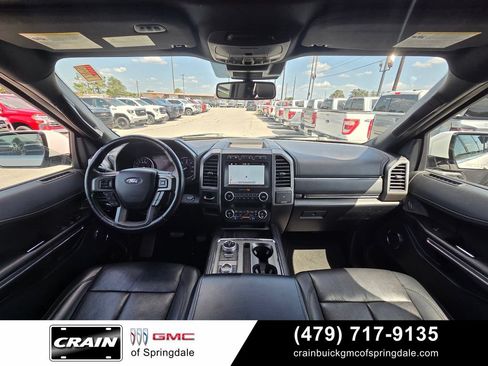 Used 2019 Ford Expedition XLT w/ Equipment Group 202A AWD/4WD image 27