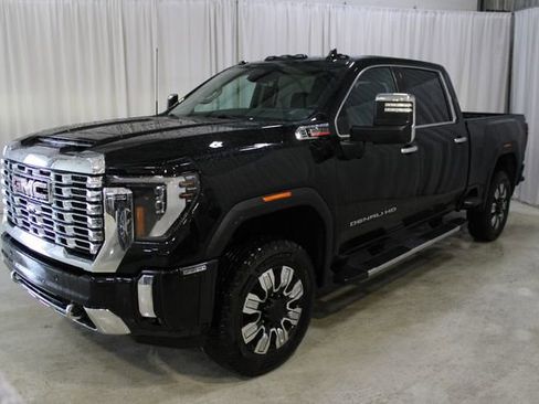 Used 2024 GMC Sierra 2500 Denali w/ Denali Reserve Package AWD/4WD image 30