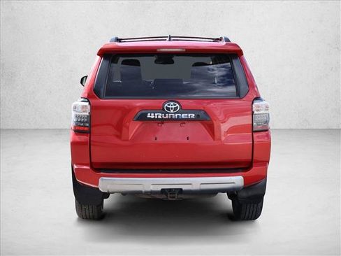 Used 2019 Toyota 4Runner TRD Off-Road Premium AWD/4WD image 7