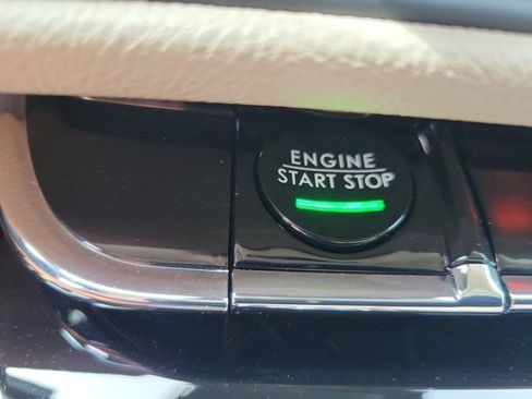 Certified 2025 Lincoln Corsair FWD image 29