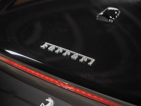 Used 2015 Ferrari California T image 26