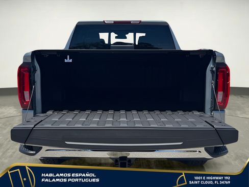 New 2026 GMC Sierra 1500 SLT w/ SLT Premium Plus Package AWD/4WD image 9