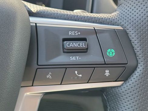 New 2025 Mitsubishi Outlander SE image 25