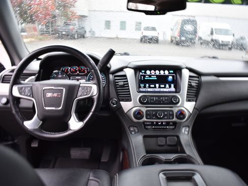 Used 2019 GMC Yukon XL SLT w/ Open Road Package image 33