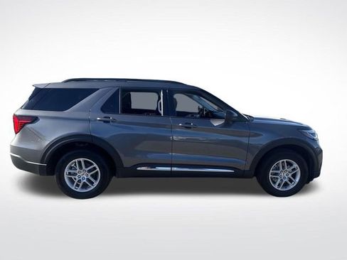 Certified 2025 Ford Explorer Active image 10