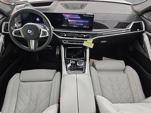New 2026 BMW X6 xDrive40i w/ Climate Comfort Package image 19