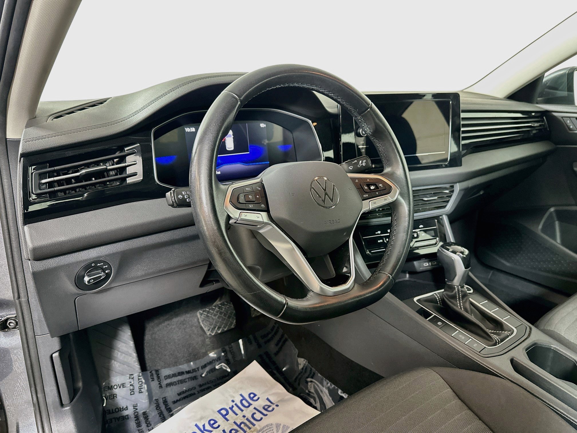 Used 2025 Volkswagen Jetta S FWD image 9