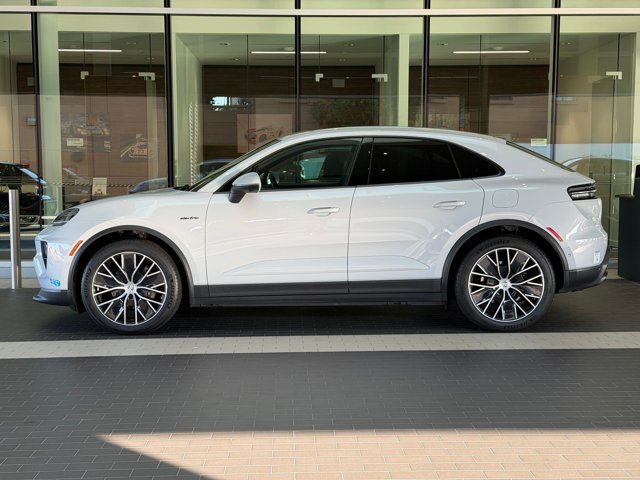 Used 2024 Porsche Macan 4 Electric AWD/4WD image 2