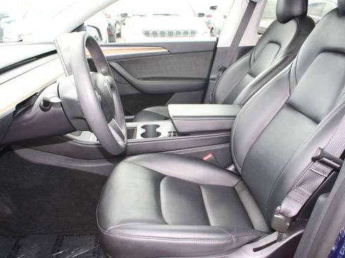 Used 2023 Tesla Model Y Long Range AWD/4WD image 25