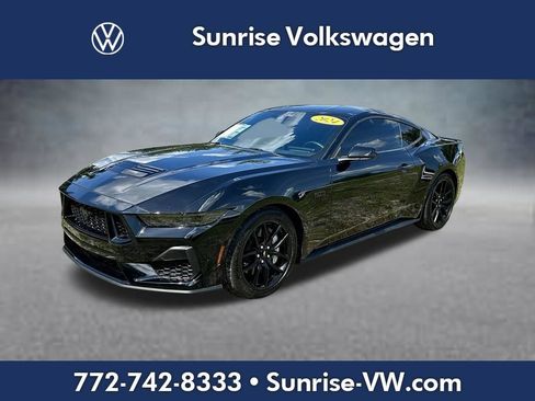 Used 2024 Ford Mustang GT RWD image 1