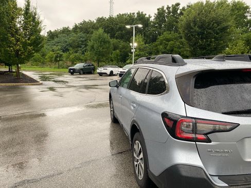 Used 2020 Subaru Outback Premium AWD/4WD image 16