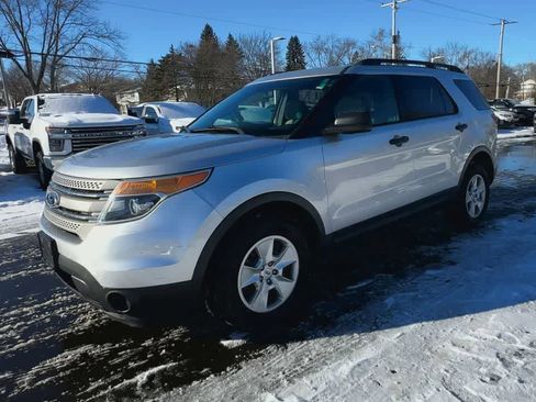 Used 2013 Ford Explorer 4WD w/ Class III Trailer Tow Pkg image 4