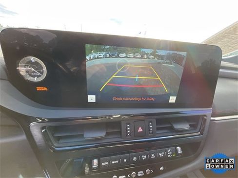 Used 2023 Lexus ES 300h F Sport image 26